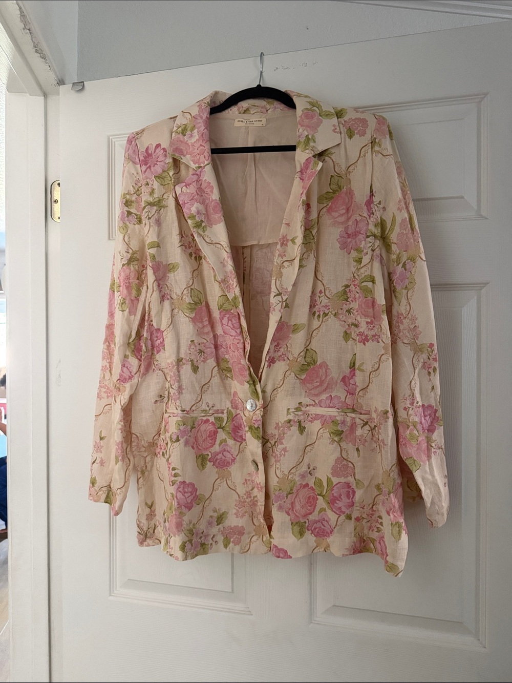 Spell linen blazer XL EUC worn once - matching shorts in another listing